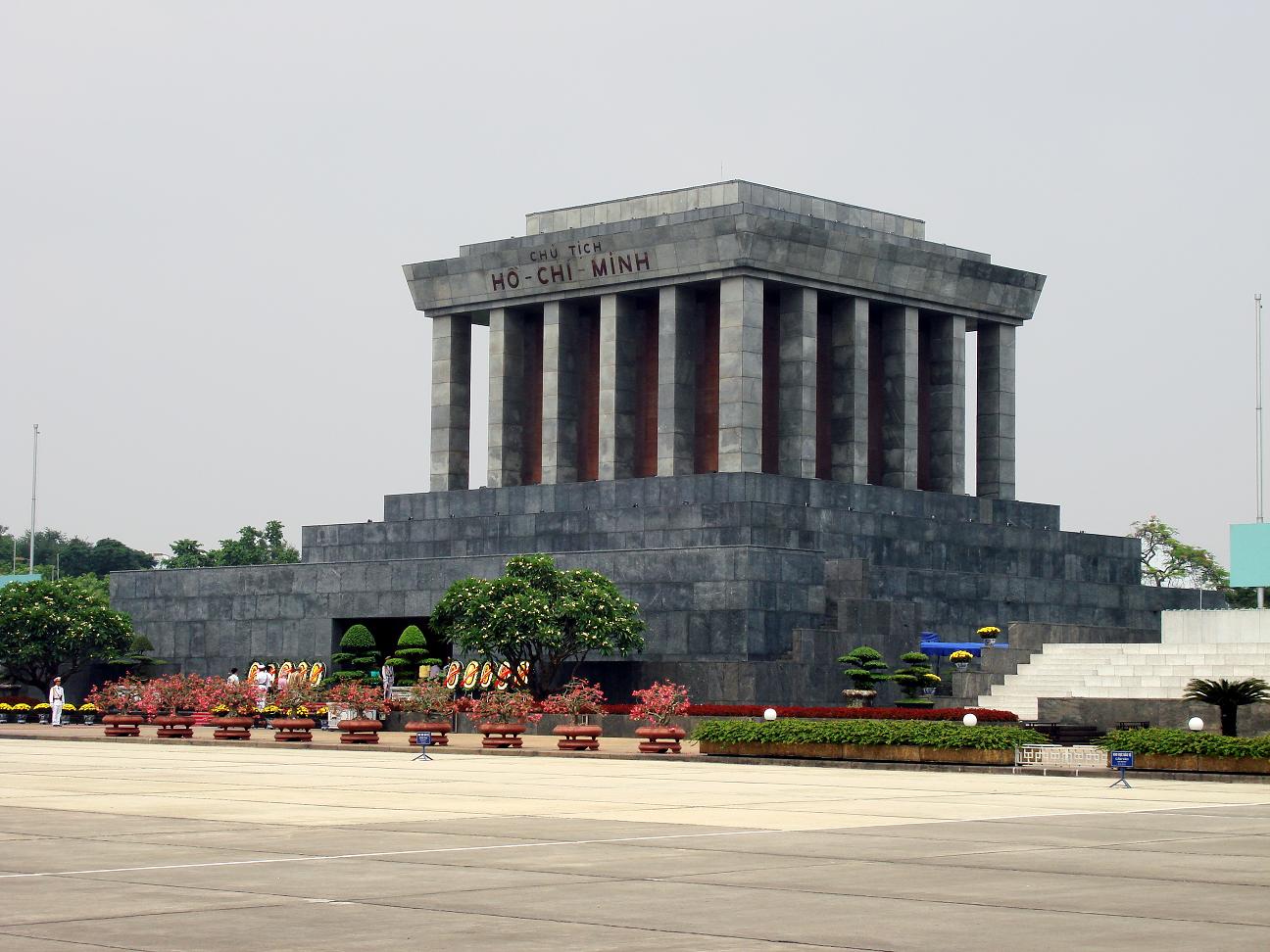 Toàn dân đồng lòng xây lăng chủ tịch Hồ Chí Minh